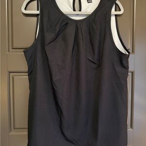Black Sleeveless Women's Top